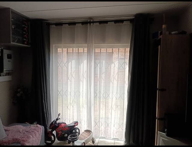 2 BEDROOM APARTMENT FOR SALE IN THE ORCHARDS